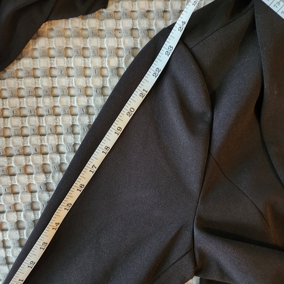NWOT Bloomchic 14-16/1X Blazer with Plain Lapel Collar and Asymmetrical Hem - Picture 6 of 7